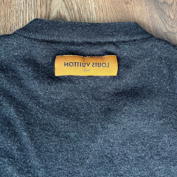 Louis Vuitton Sweater - Picture 3 of 4